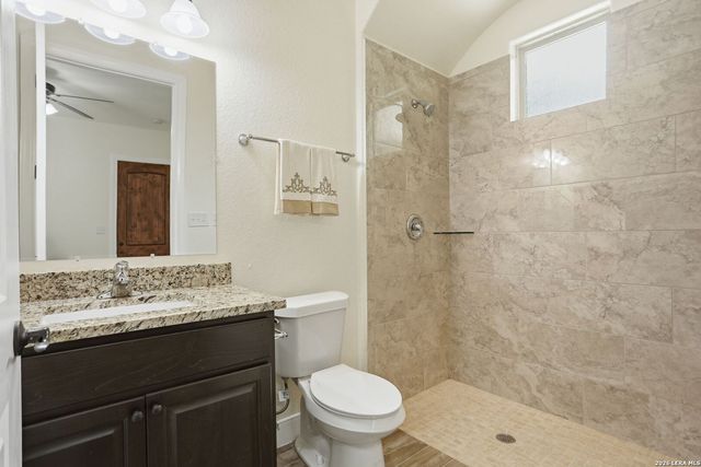 306 County Road 6876, Natalia, TX 78059