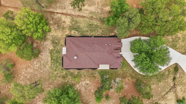 306 County Road 6876, Natalia, TX 78059