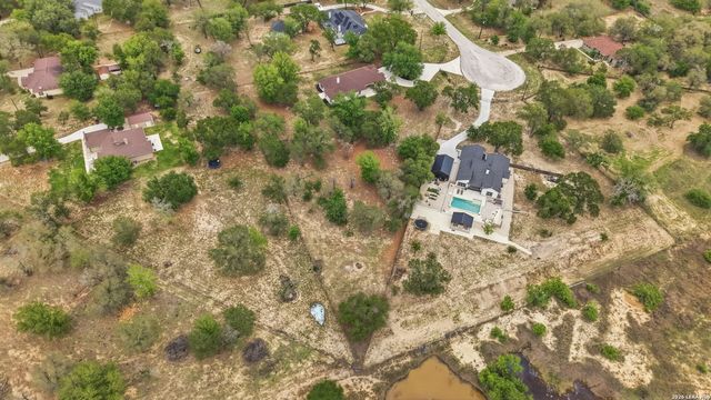 306 County Road 6876, Natalia, TX 78059