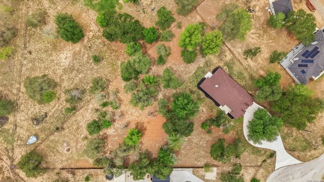 306 County Road 6876, Natalia, TX 78059