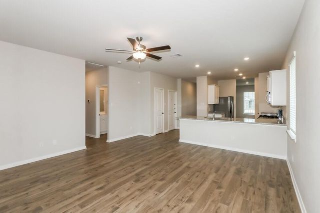 401 San Miguel Creek Drive, Katy, TX 77493