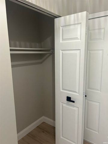 1051 W Division Road, Huntington, IN 46750