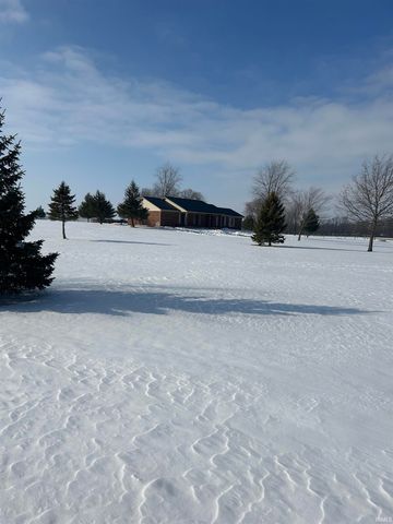 1051 W Division Road, Huntington, IN 46750