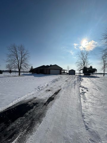 1051 W Division Road, Huntington, IN 46750