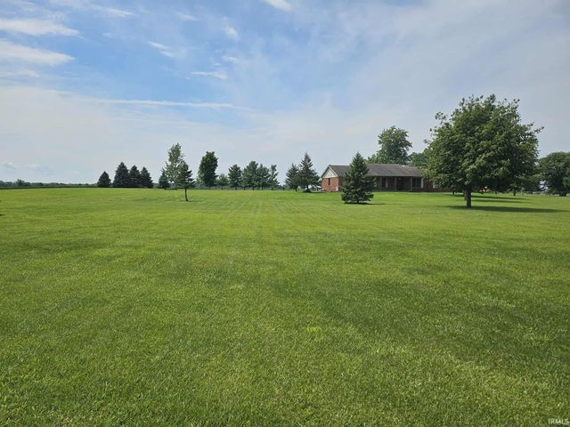 1051 W Division Road, Huntington, IN 46750