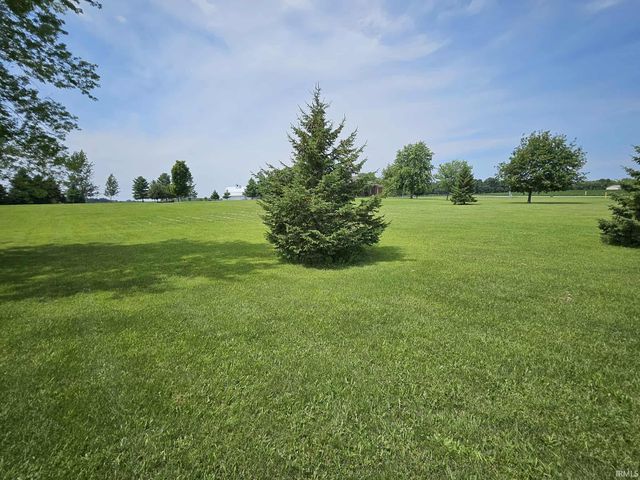 1051 W Division Road, Huntington, IN 46750