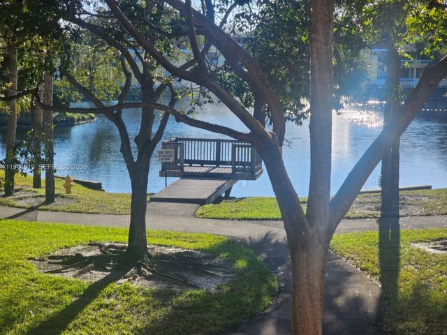 8592 W Sunrise Boulevard 209, Plantation, FL 33322