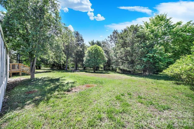 6067 Lake Wylie Road, Lake Wylie, SC 29710