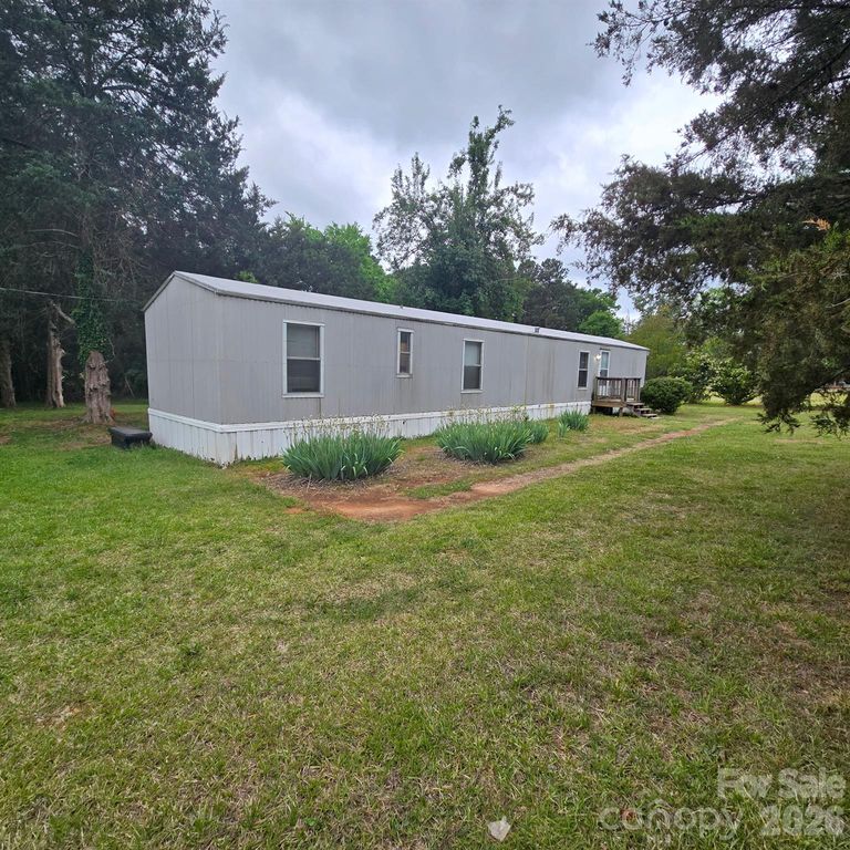 6067 Lake Wylie Road Corner, Lake Wylie, SC 29710
