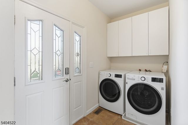 43 Rosewood Ct, Montgomery Twp., NJ 08502