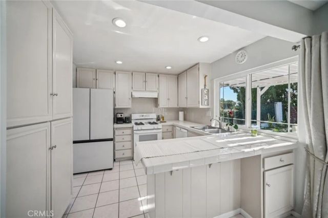 11461 Amigo Avenue, Porter Ranch, CA 91326