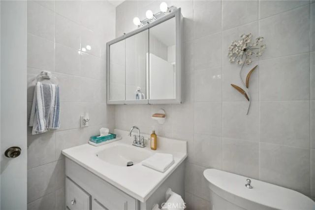 11461 Amigo Avenue, Porter Ranch, CA 91326