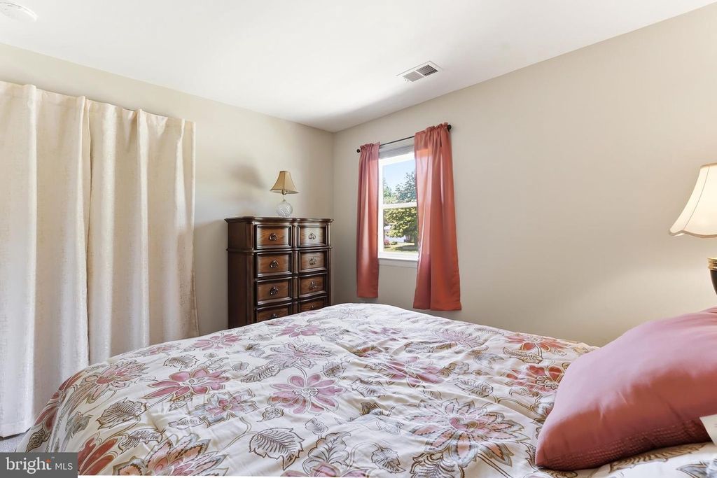 Image 19 of property listing at 213 BYFORD DR, Chestertown, MD 21620