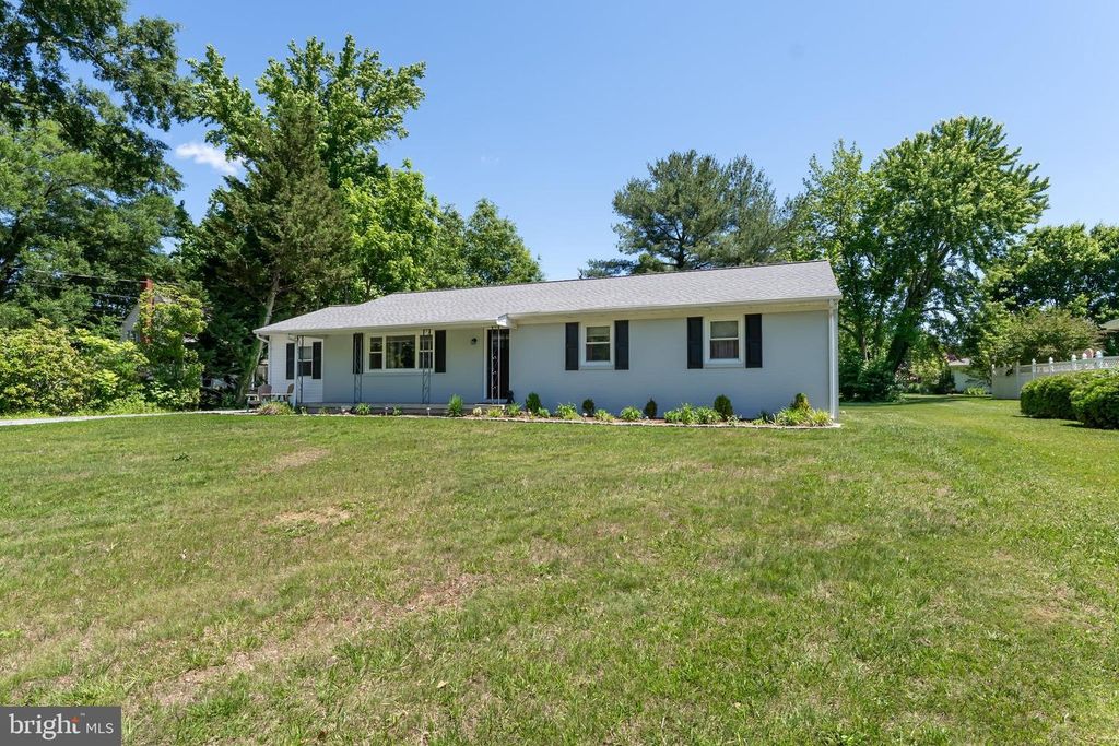 Image 2 of property listing at 213 BYFORD DR, Chestertown, MD 21620