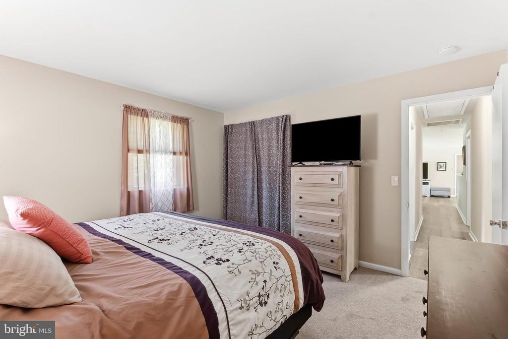 Image 22 of property listing at 213 BYFORD DR, Chestertown, MD 21620