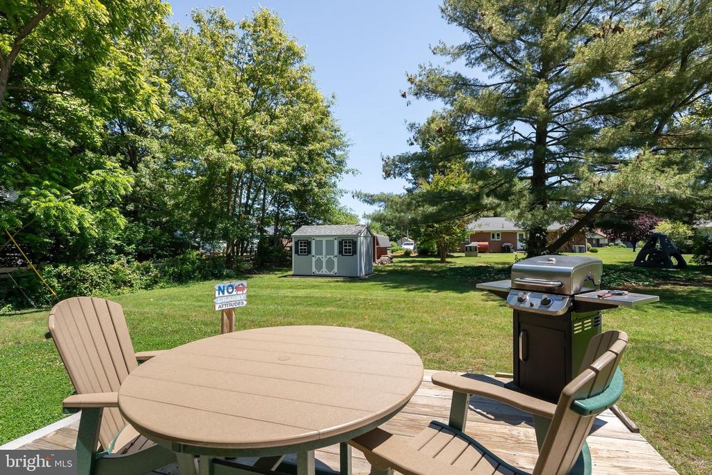 Image 4 of property listing at 213 BYFORD DR, Chestertown, MD 21620