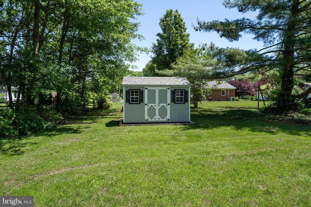 Image 5 of property listing at 213 BYFORD DR, Chestertown, MD 21620