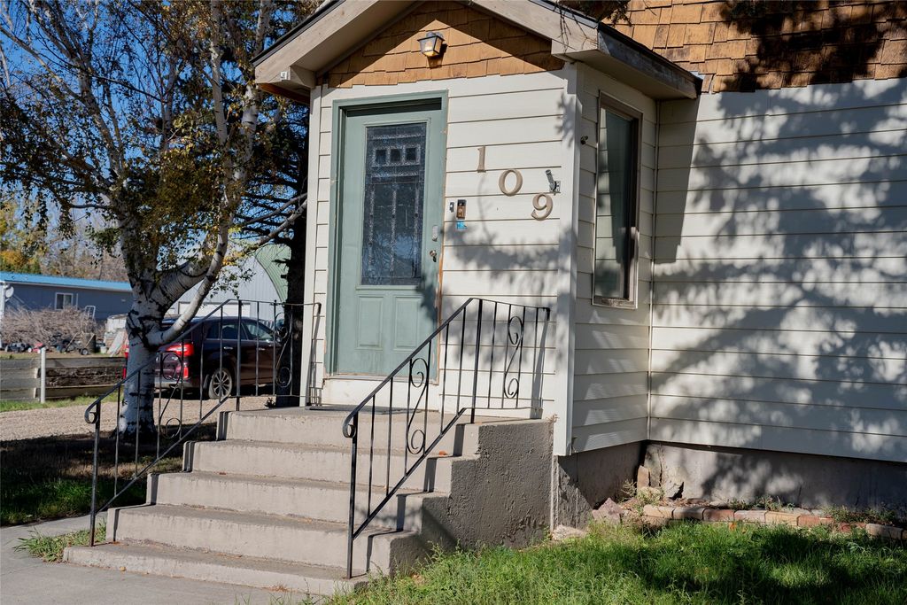 109 Sheridan Street, Shelby, MT 59474 photo 3