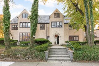 355 Lincoln Road, Grosse Pointe, MI 48230