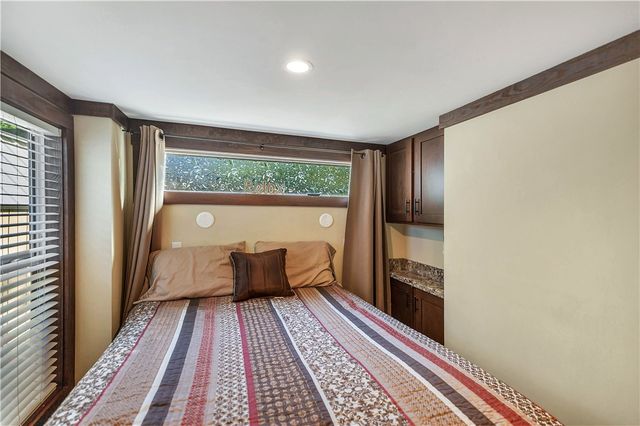 604 N Fleetwood Lane, Fair Play, SC 29643