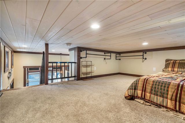 604 N Fleetwood Lane, Fair Play, SC 29643