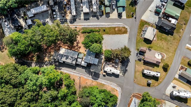 604 N Fleetwood Lane, Fair Play, SC 29643