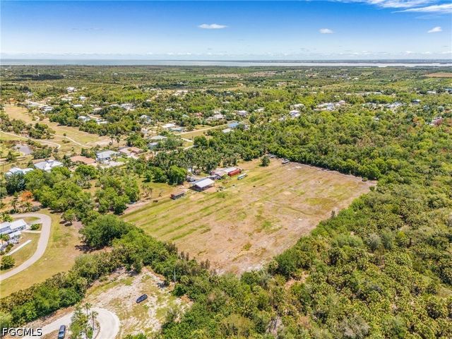 7535 Caloosa DR, Bokeelia, FL 33922