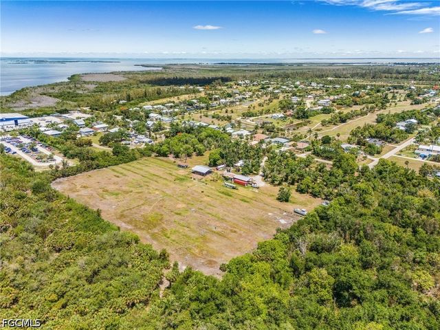 7535 Caloosa DR, Bokeelia, FL 33922