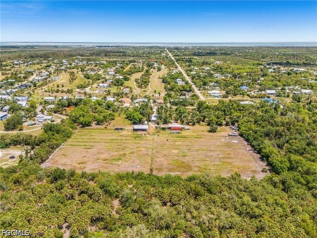 7535 Caloosa DR, Bokeelia, FL 33922