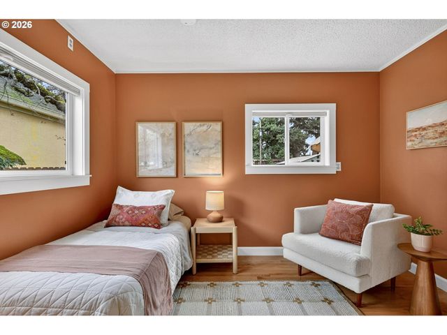 6128 Se REEDWAY St, Portland, OR 97206