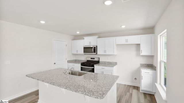 311 Roocroft Court, Fountain Inn, SC 29644