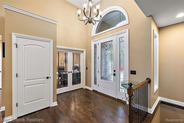 4353 Forest Avenue, Waterford, MI 48328