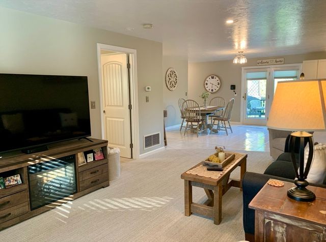 28-R Woodside Dr, Grafton, MA 01519