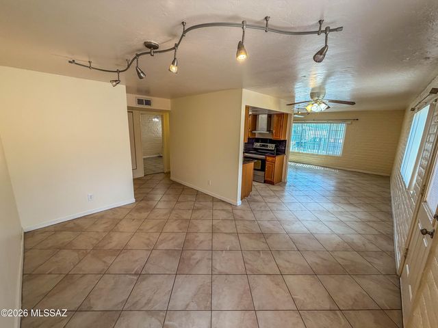 2012 W Hadley Street, Tucson, AZ 85705