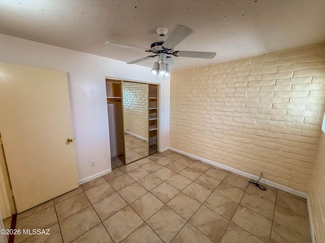 2012 W Hadley Street, Tucson, AZ 85705