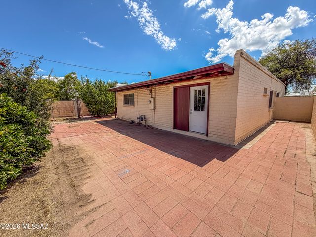2012 W Hadley Street, Tucson, AZ 85705