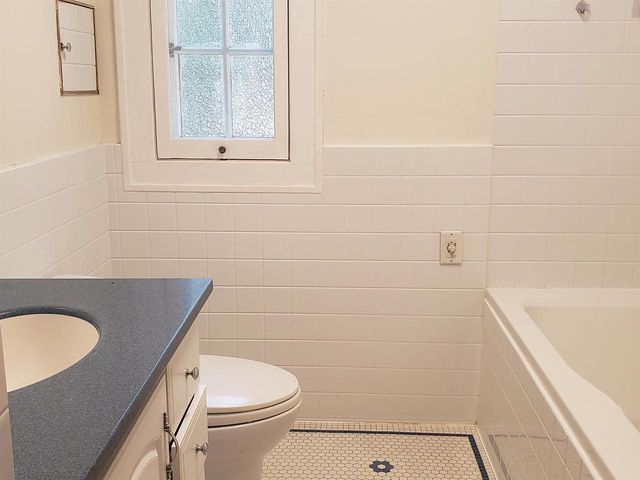 2121 Regent Street, Madison, WI 53726