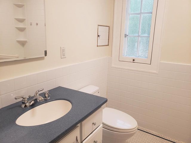 2121 Regent Street, Madison, WI 53726