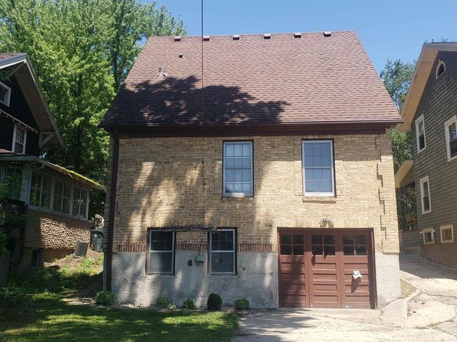 2121 Regent Street, Madison, WI 53726