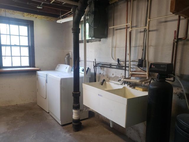 2121 Regent Street, Madison, WI 53726