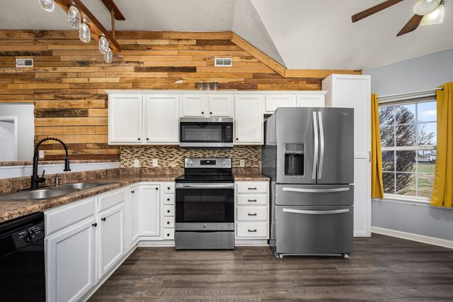 8100 Cedar Forrest Rd, Lascassas, TN 37085