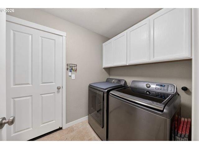 2579 PEACHWOOD Ct, Sutherlin, OR 97479