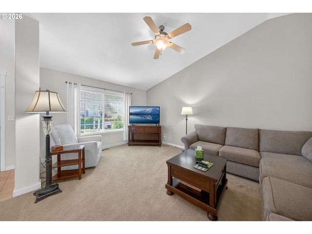 2579 PEACHWOOD Ct, Sutherlin, OR 97479