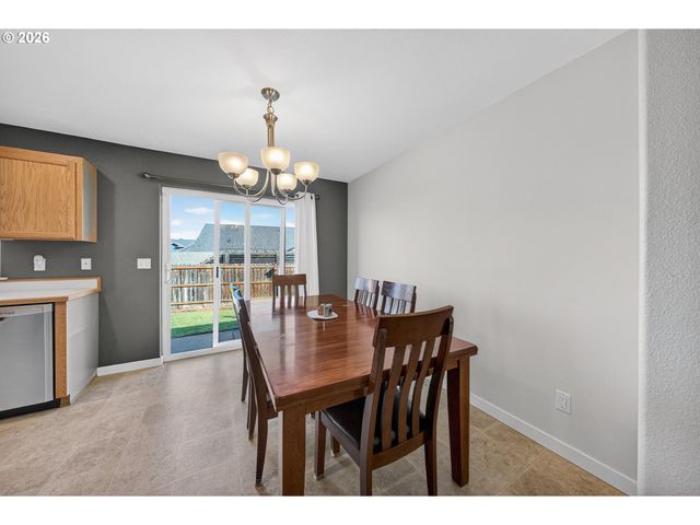 2579 PEACHWOOD Ct, Sutherlin, OR 97479