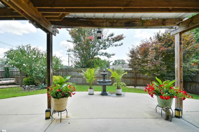 300 Redstem Drive, Simpsonville, SC 29681