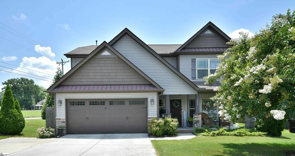 300 Redstem Drive, Simpsonville, SC 29681