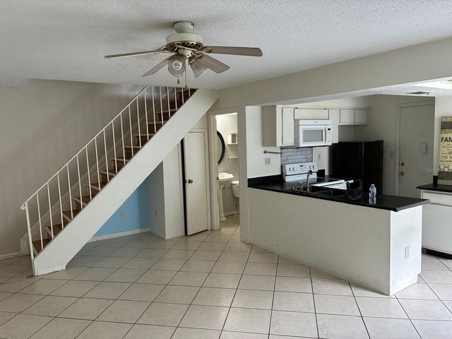 4361 SHADOW CREST PLACE 32-3, Orlando, FL 32811