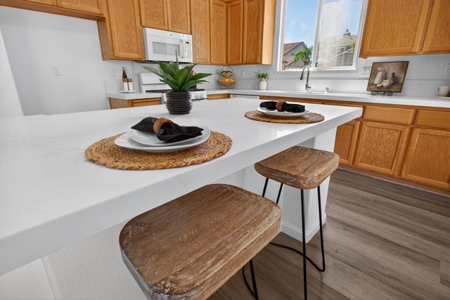 1723 Duke Ct, Tracy, CA 95377
