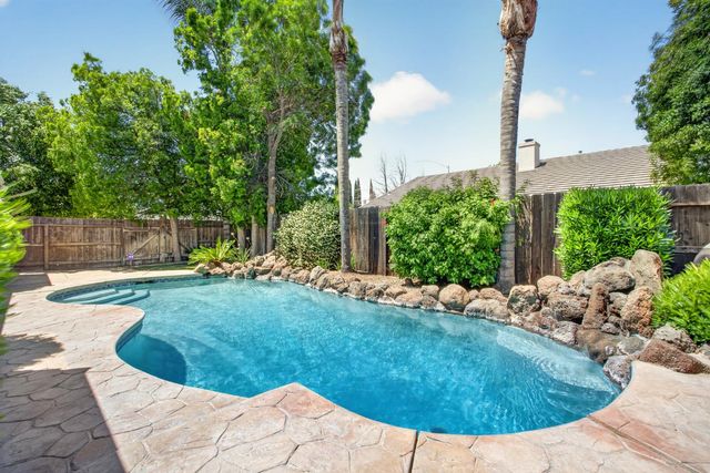 1723 Duke Ct, Tracy, CA 95377