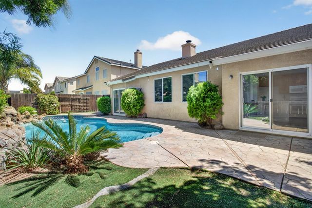 1723 Duke Ct, Tracy, CA 95377